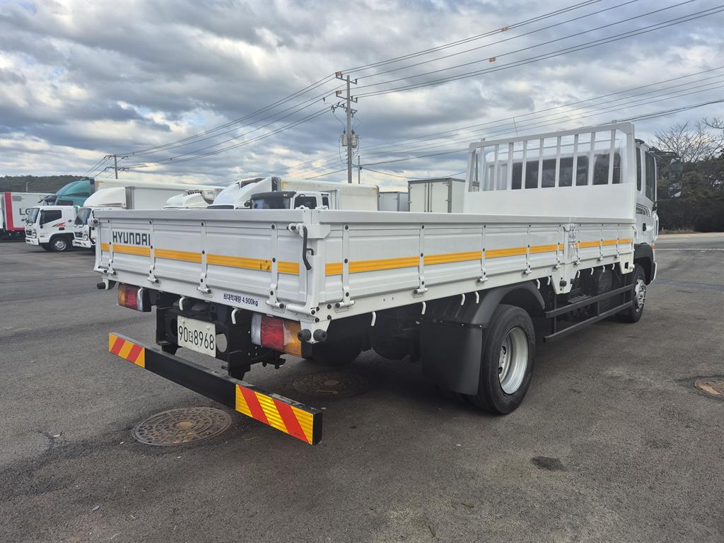 현대 메가트럭 단바리 카고 5톤 수동 6