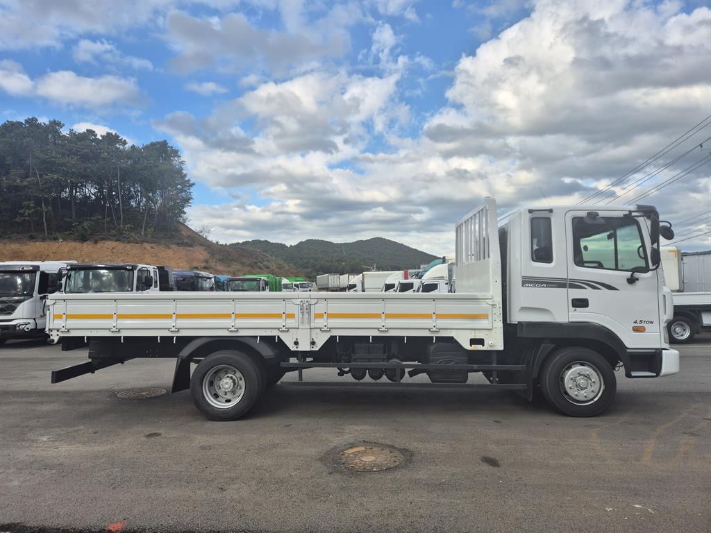 현대 메가트럭 단바리 카고 5톤 수동 4