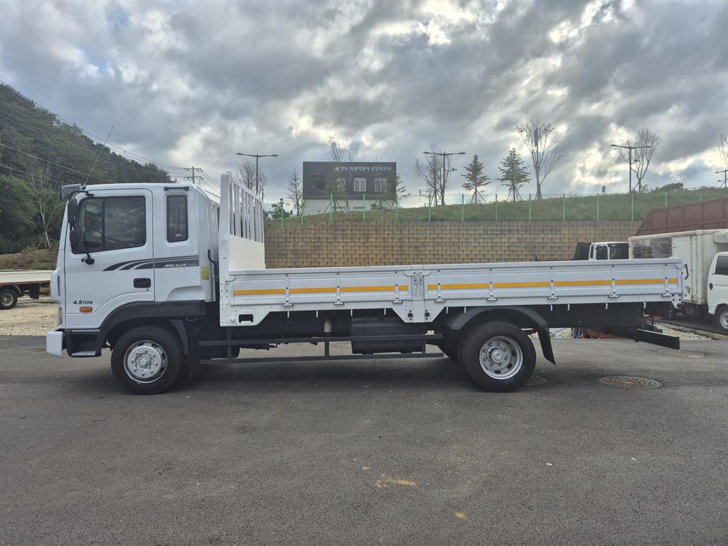 현대 메가트럭 단바리 카고 5톤 수동 3