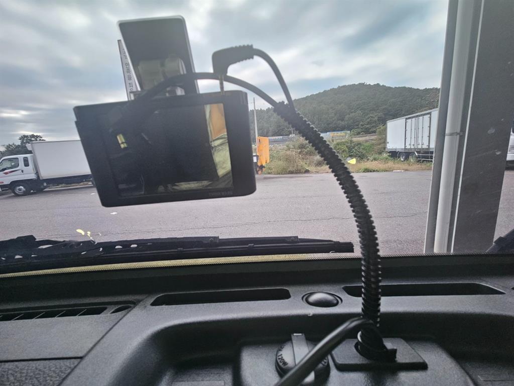 타타대우 더쎈 3.5톤 윙바디 17