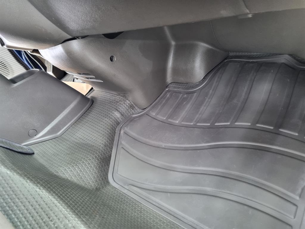 현대 포터2 1톤 카고 LPG 17