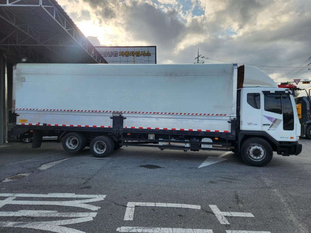 타타대우 노부스 윙바디 4.5톤 수동 2