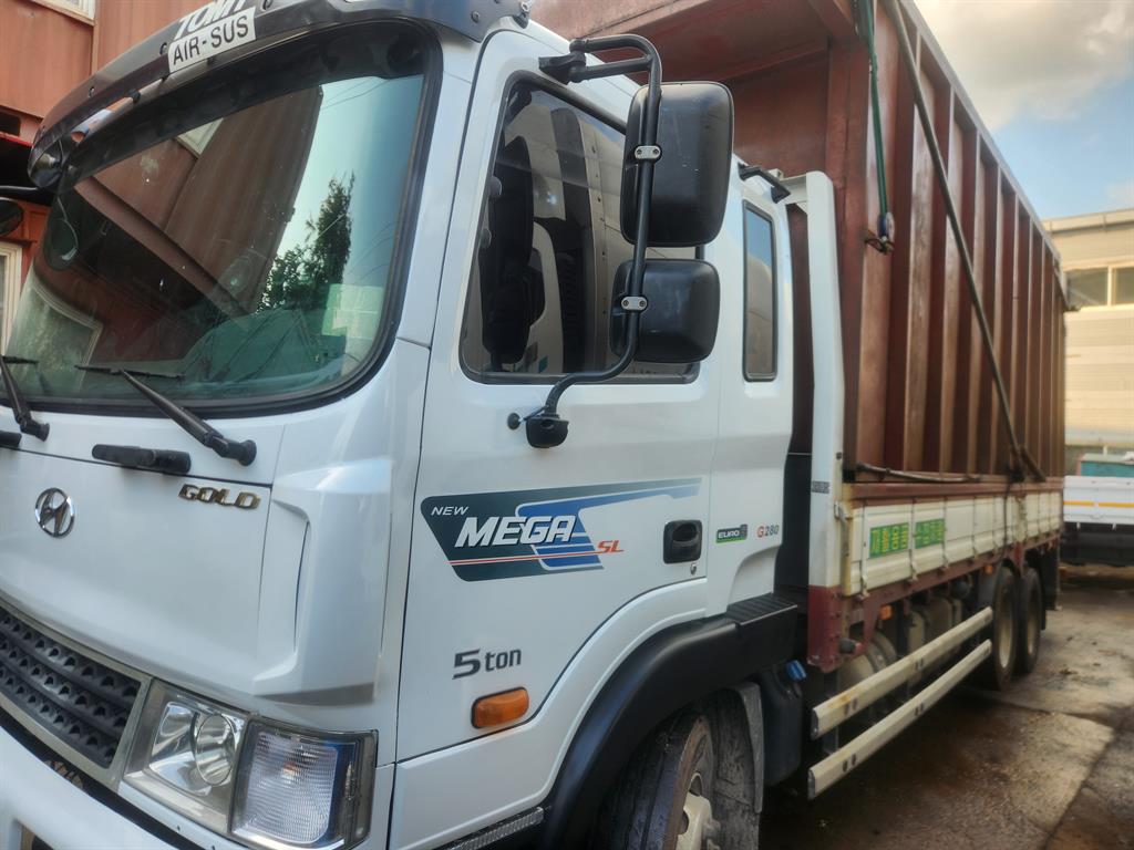 현대 메가트럭 집게차 5톤 수동 없음(순정) 0