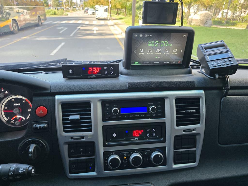 타타대우 더쎈 3.5톤 냉동탑 6