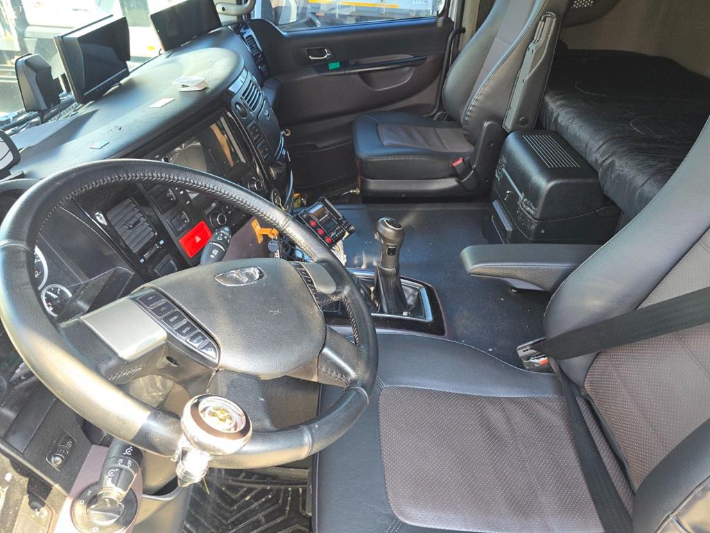 타타대우 프리마 냉동탑 8.5톤 수동 9