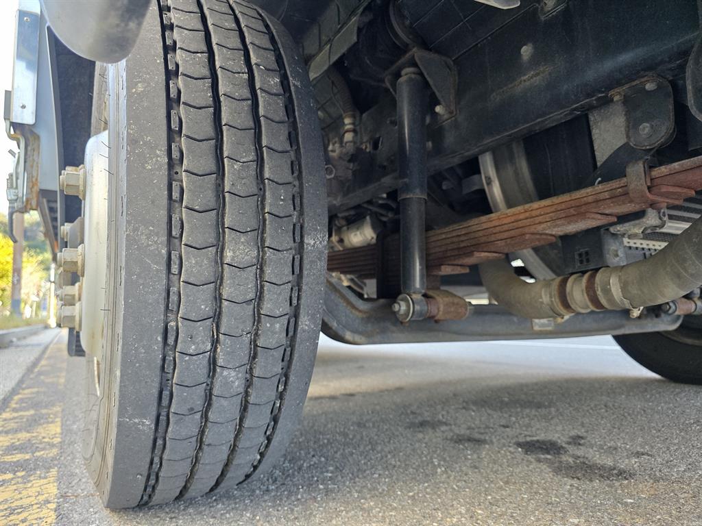 타타대우 더쎈 3.5톤 냉동탑 13