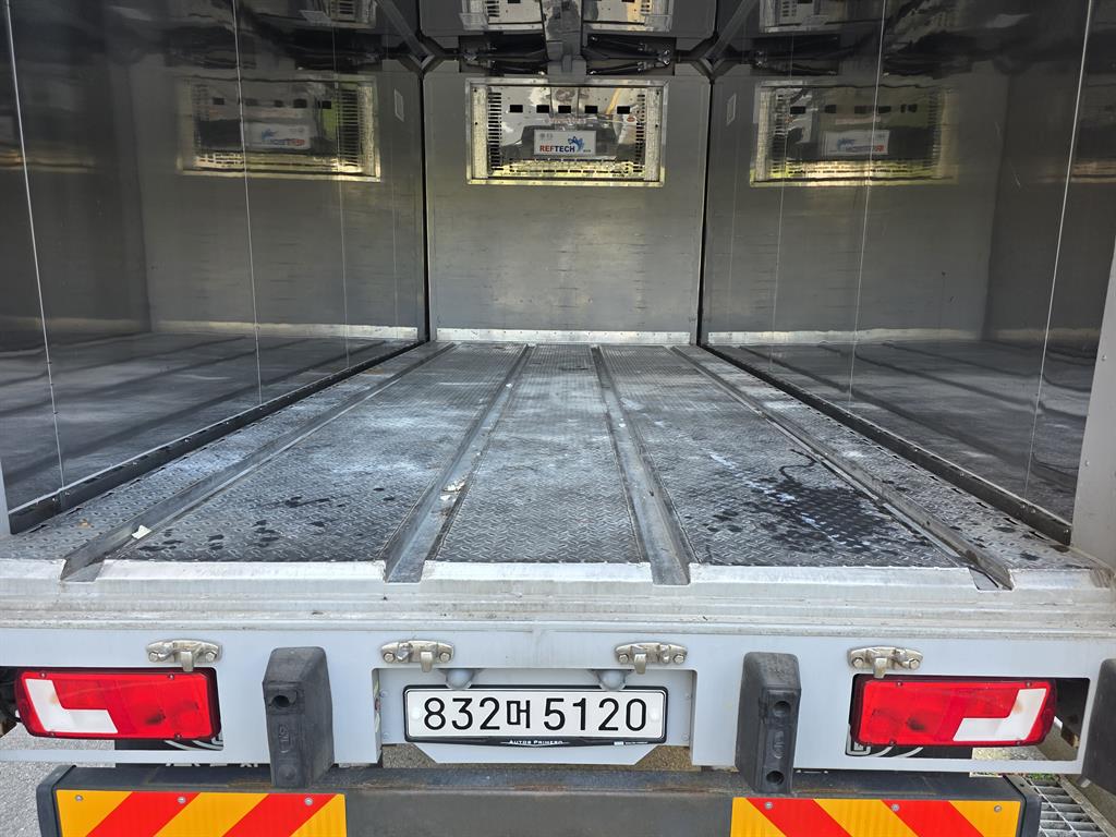 타타대우 더쎈 3.5톤 냉동탑 19