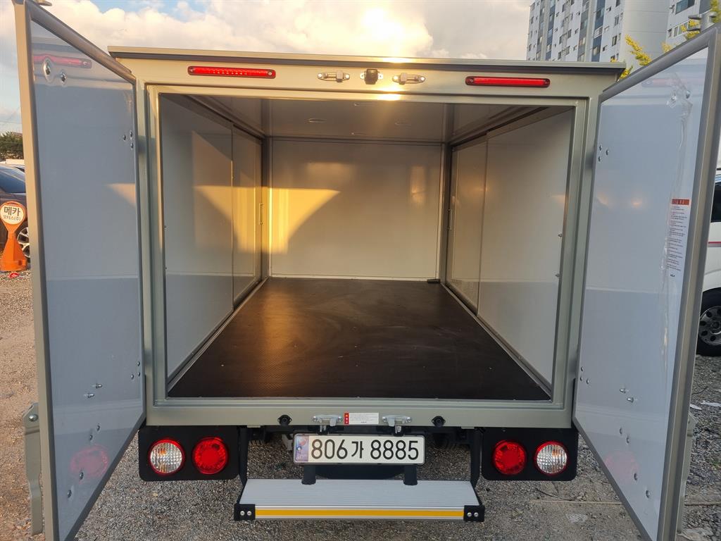 기아 봉고3 1톤 저상탑 LPG 11