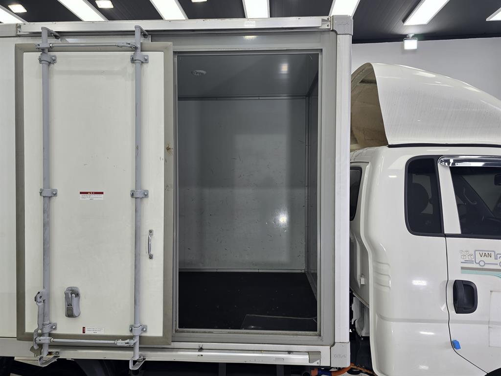 기아 봉고3 1톤 저상탑 전기 16