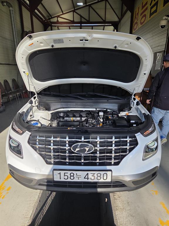 Hyundai Venue 1.6 Modern 3