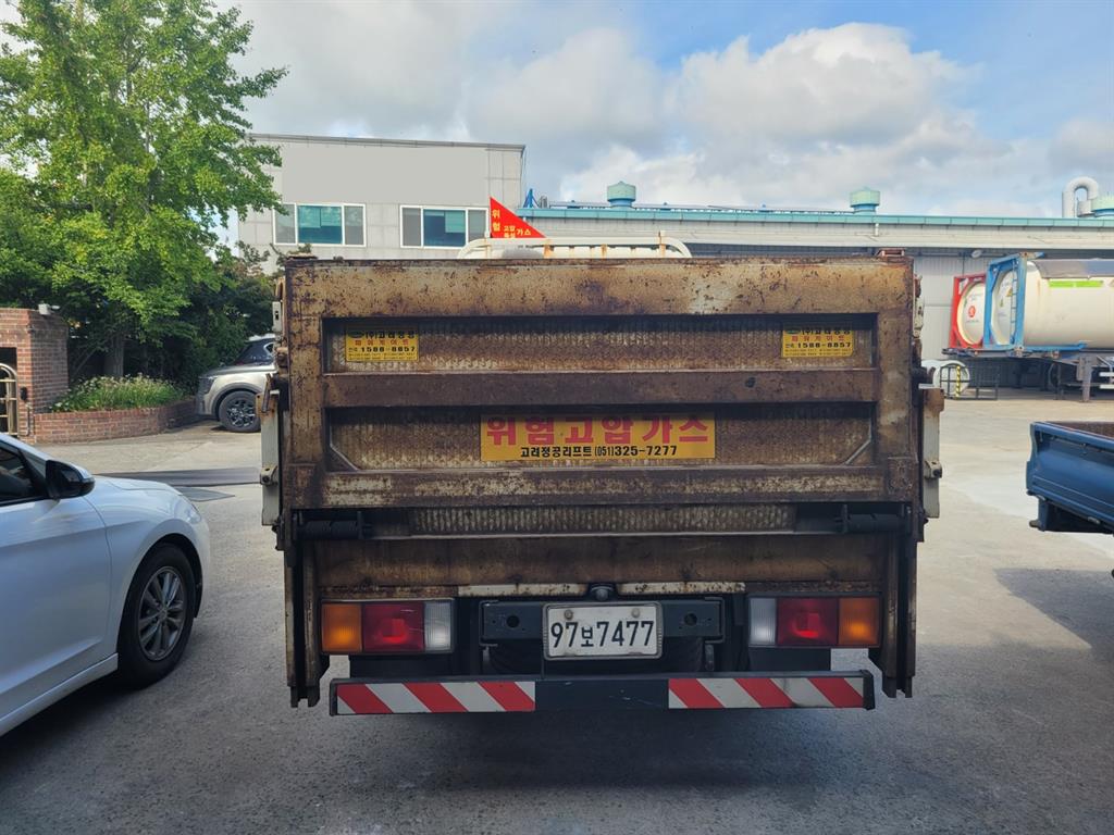 현대 이마이티 2.5톤 카고 단축 4