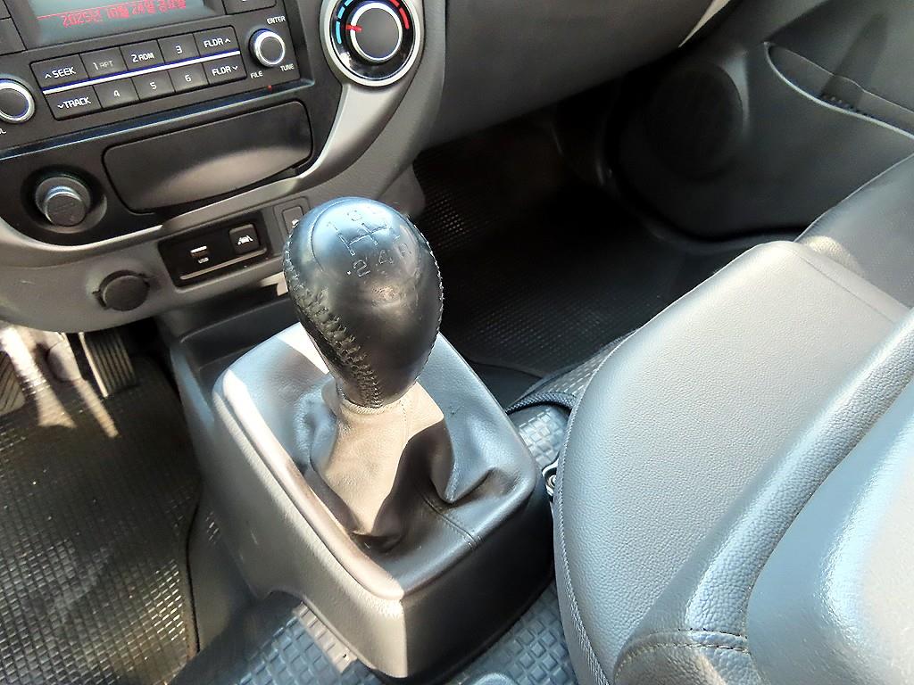 기아 봉고3 1톤 카고 LPG 9