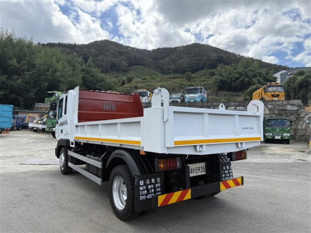 현대 메가트럭 화물덤프 5톤 5