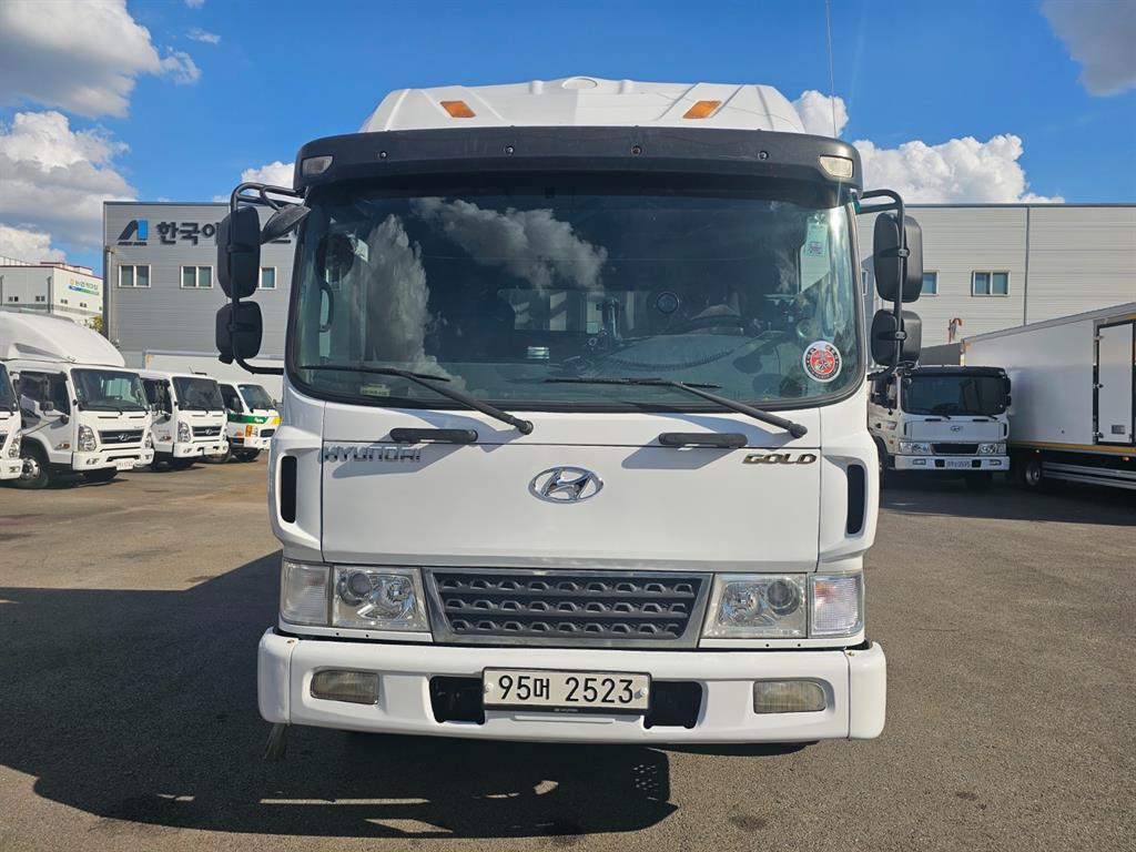 현대 메가트럭 카고 6.5톤 수동