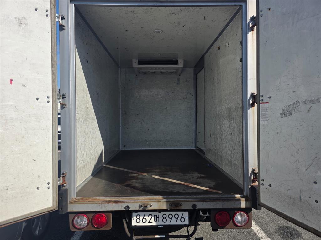 기아 봉고3 1톤 냉동탑 7