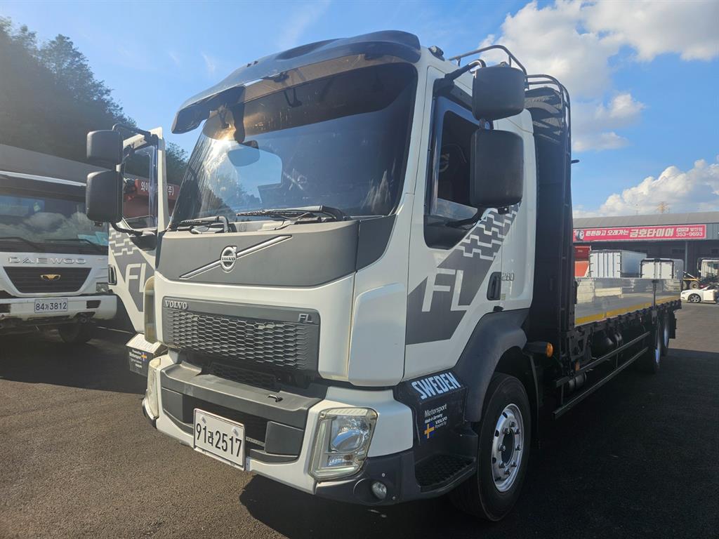 볼보 FL 카고 7.5톤 오토 2