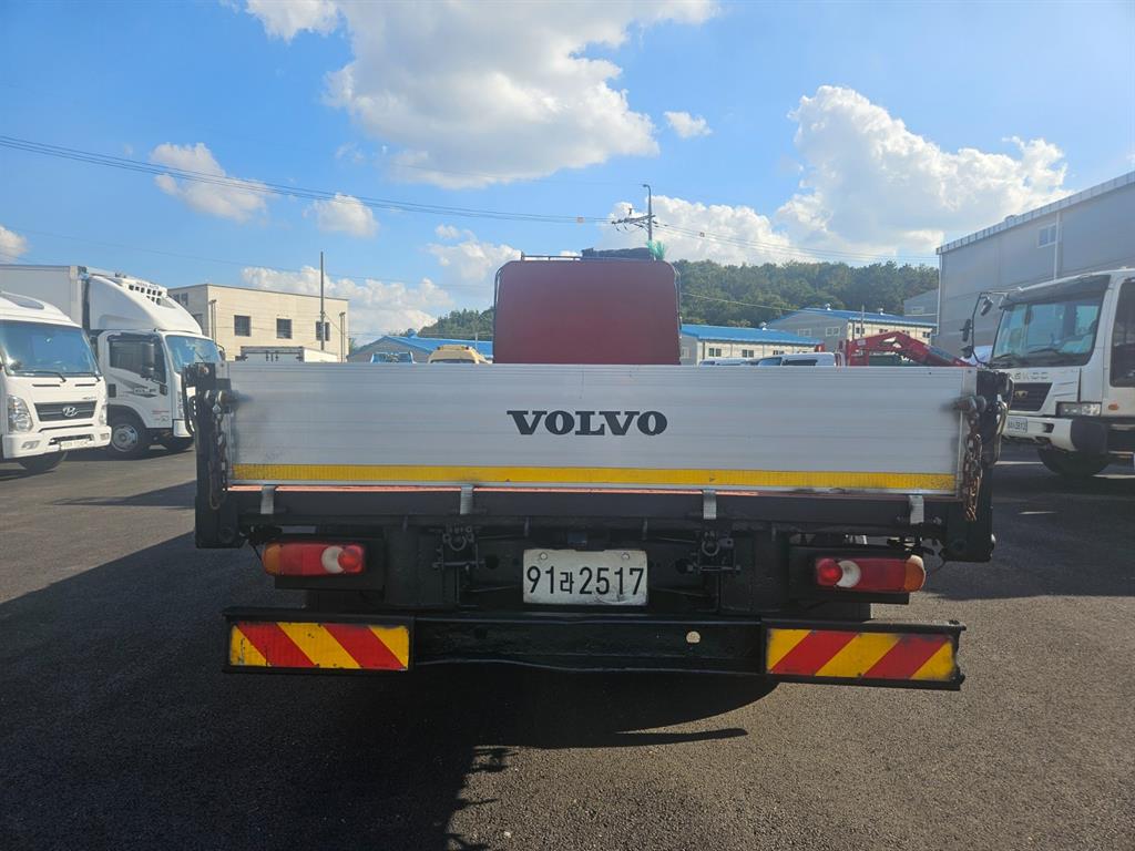 볼보 FL 카고 7.5톤 오토 6