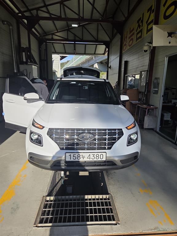 Hyundai Venue 1.6 Modern
