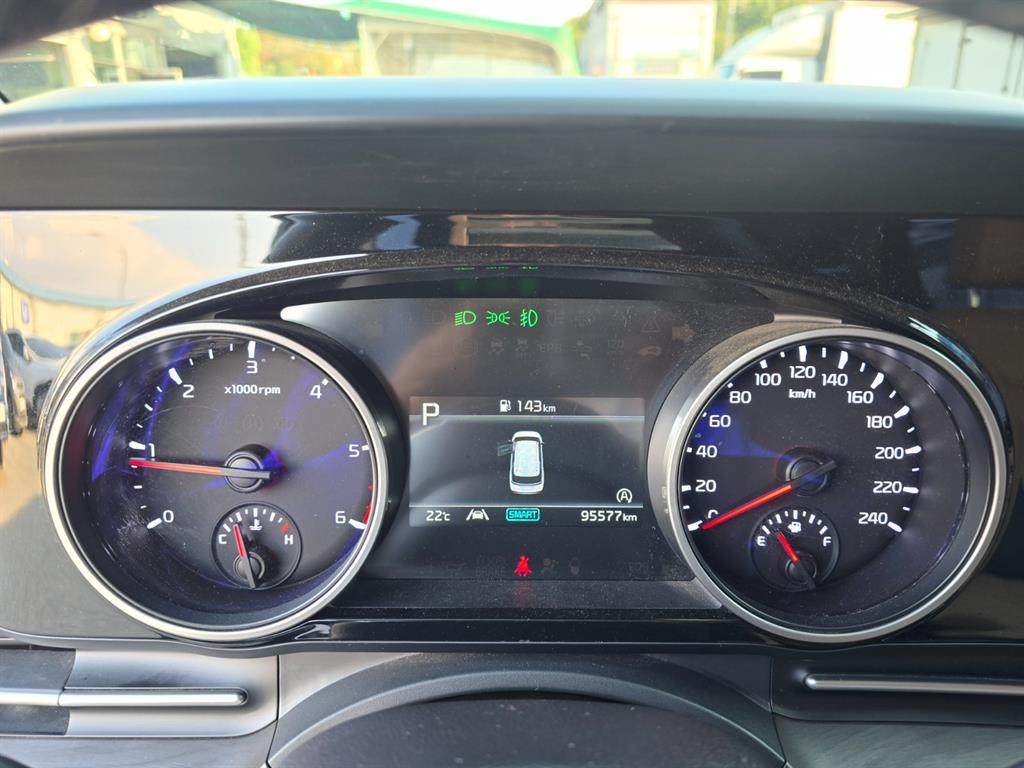 Kia Carnival Diesel Noblesse 9