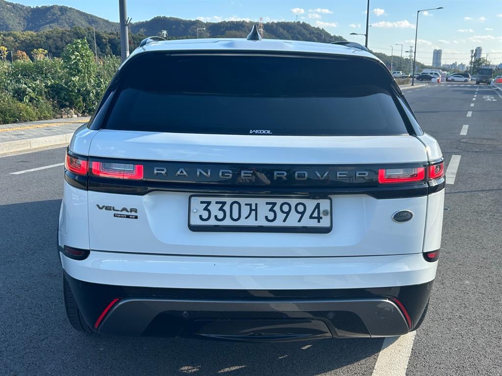 랜드로버]레인지로버 벨라 2.0 D240 R-다이나믹 SE