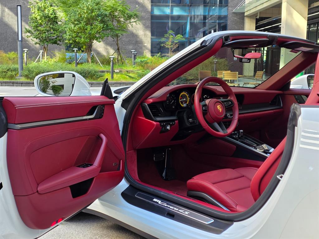 Porsche Carrera 4S Cabriolet 7