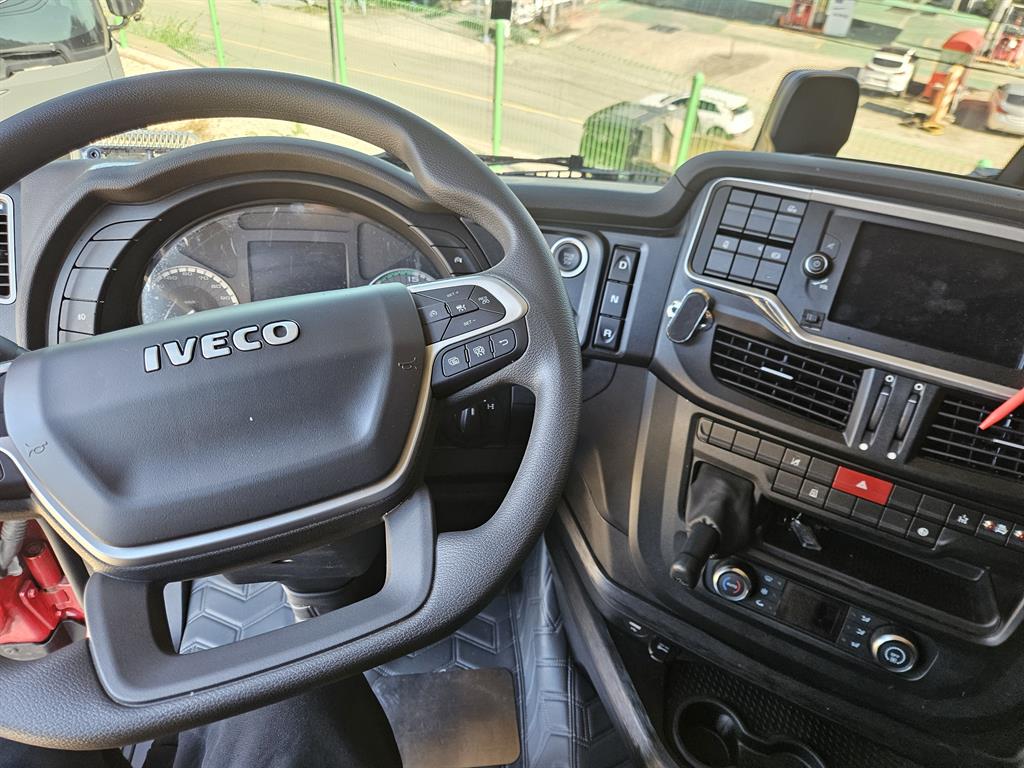 이베코 S-WAY 상승윙바디 25톤 오토 9