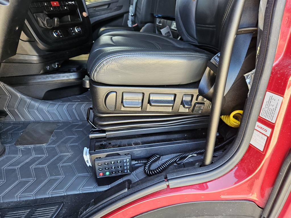 이베코 S-WAY 상승윙바디 25톤 오토 7