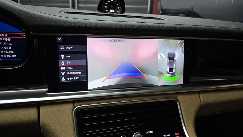 Porsche Panamera 3.0 4 10