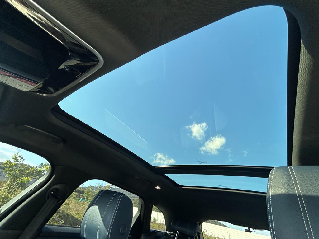 랜드로버]레인지로버 벨라 2.0 D240 R-다이나믹 SE