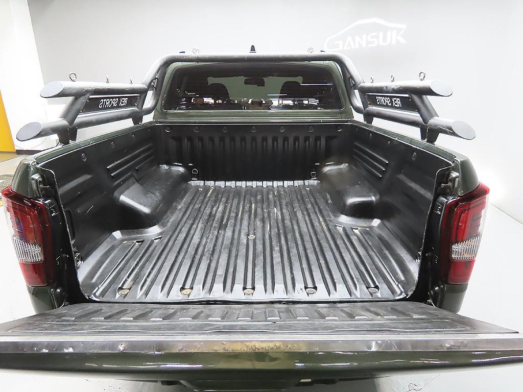 KG Mobility (Ssangyong) Rexton Diesel 2.2 4WD Prestige 9