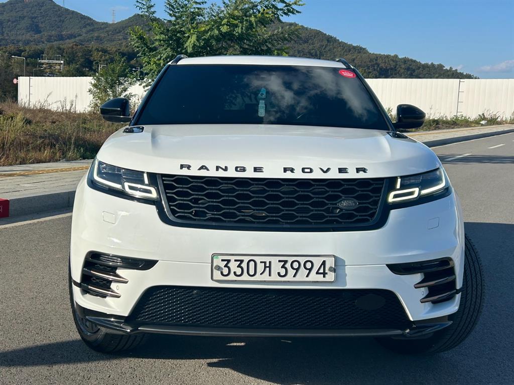 랜드로버]레인지로버 벨라 2.0 D240 R-다이나믹 SE