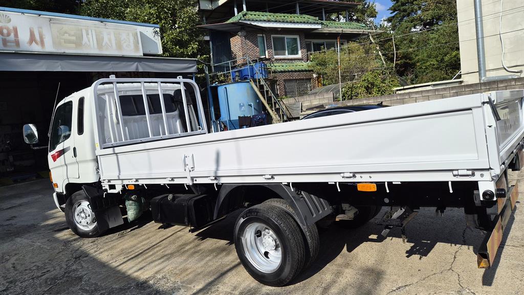 현대 이마이티 2.5톤 카고 4