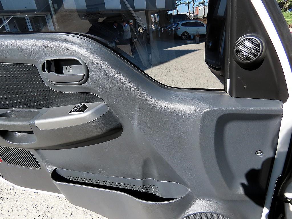 기아 봉고3 1.2톤 카고 10