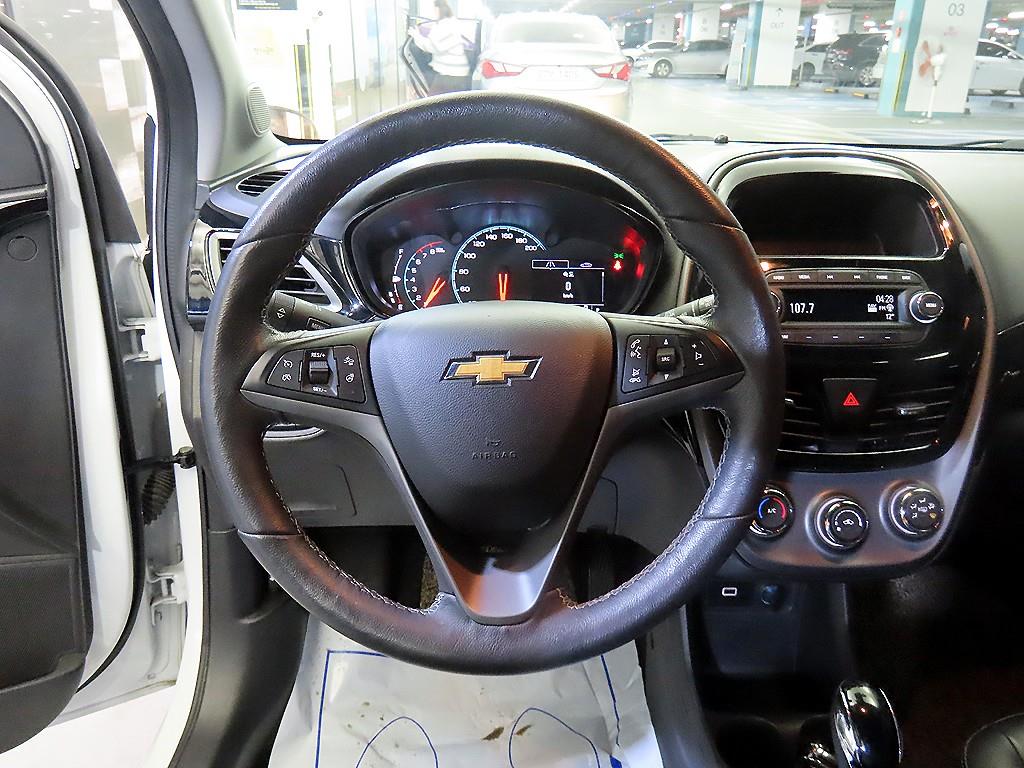 Chevrolet Spark Premier 9