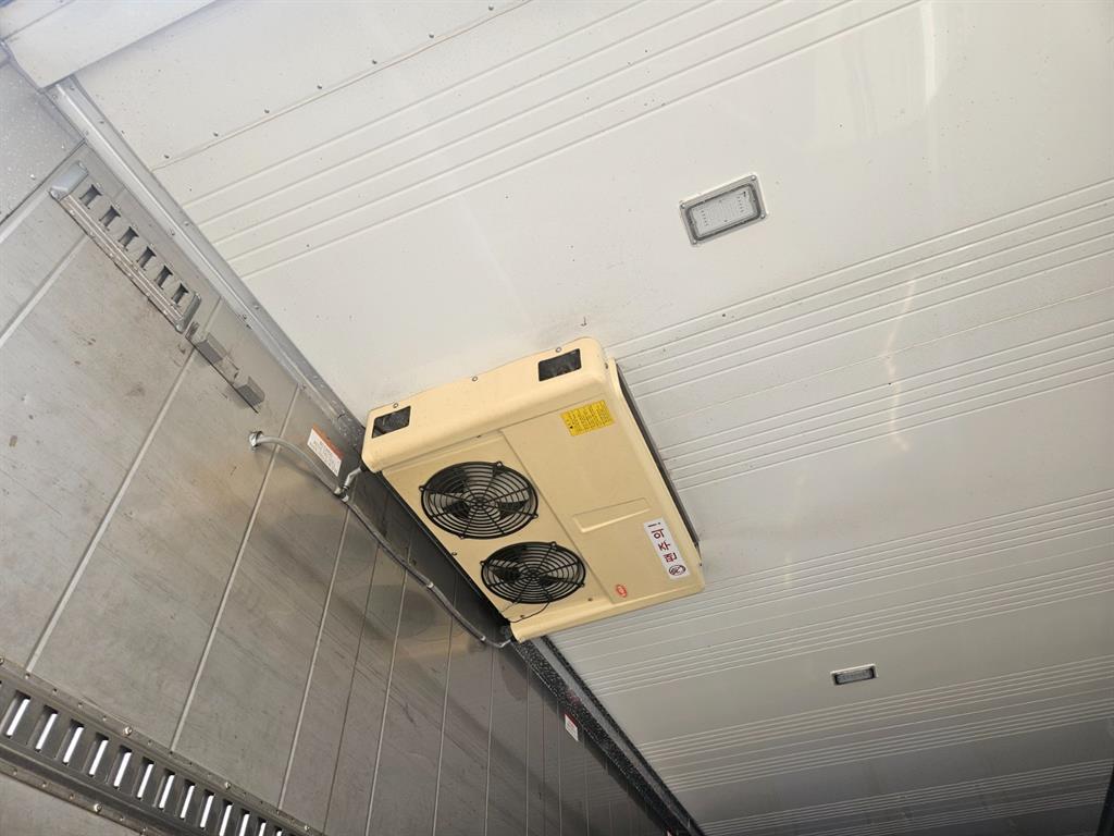 타타대우 프리마 냉동탑 8.5톤 수동 7