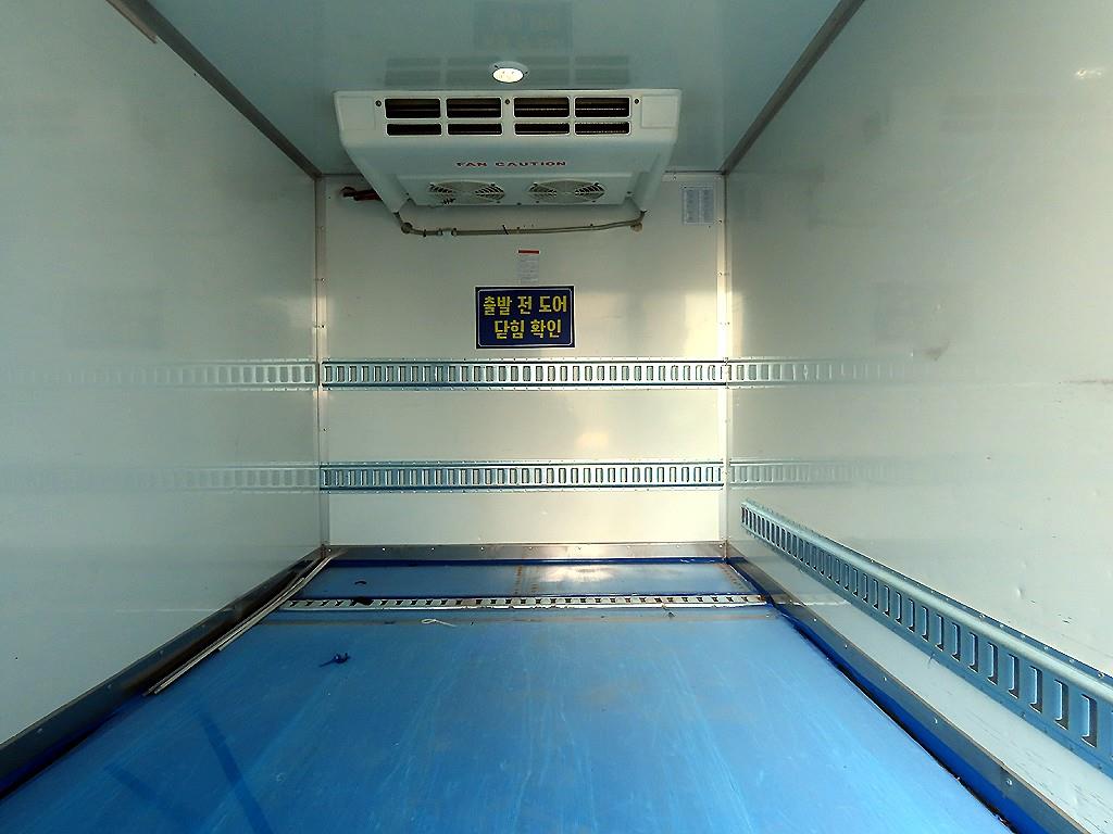 기아 봉고3 1톤 냉동탑 LPG 4