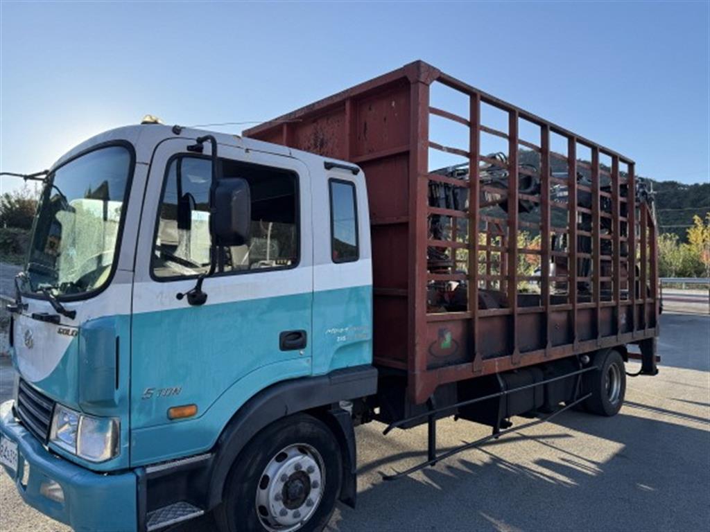 현대 메가트럭 집게차 5톤 수동 없음(순정) 0