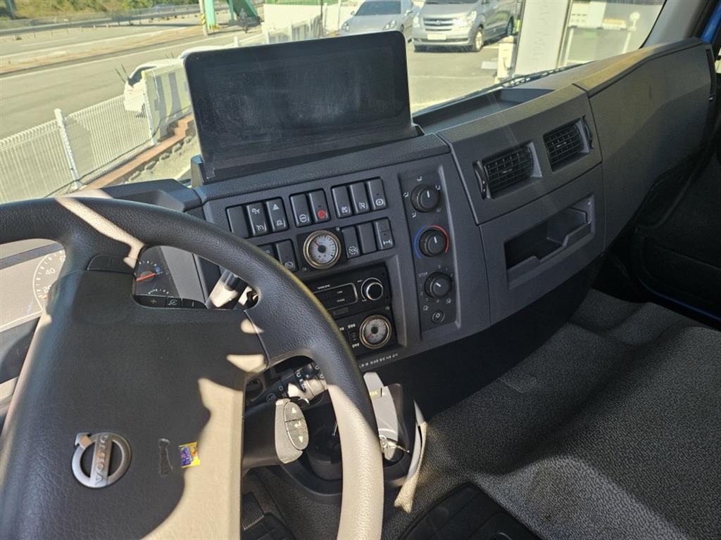 볼보 FE 윙바디 10톤 오토 12