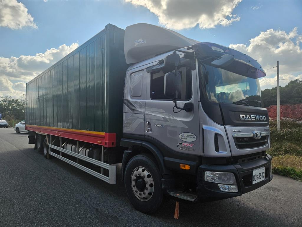 타타대우 프리마 냉동탑 8.5톤 수동 1