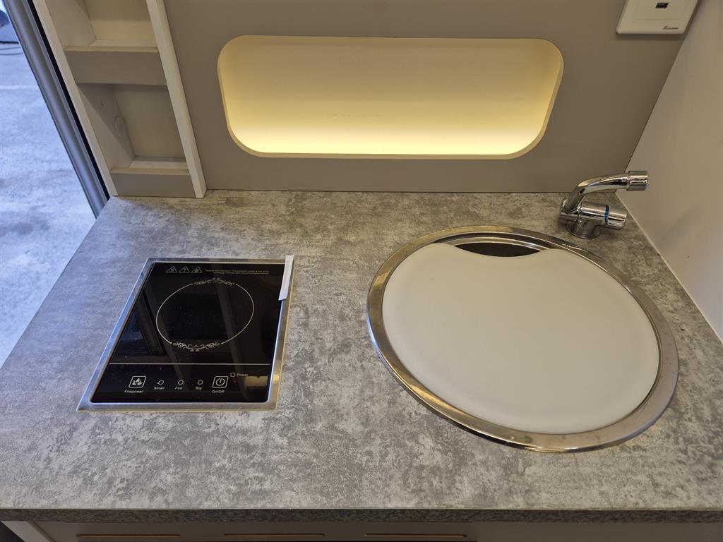 Hyundai Staria Camping Car 4WD Other Manufacturer 7