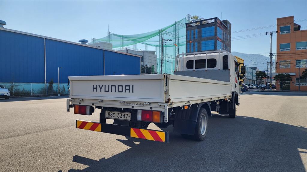 현대 올뉴마이티 2.5톤 카고 슈퍼캡 2