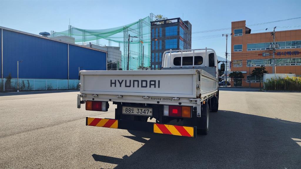 현대 올뉴마이티 2.5톤 카고 슈퍼캡 3