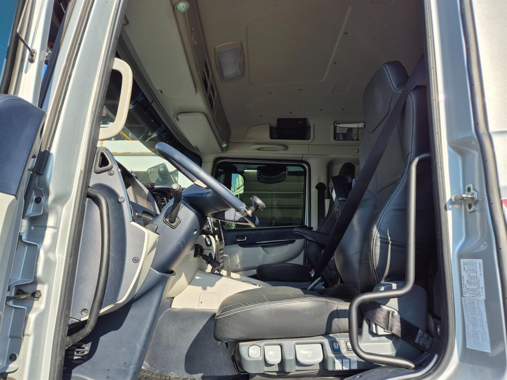 타타대우 맥쎈 카고 25톤 오토 12