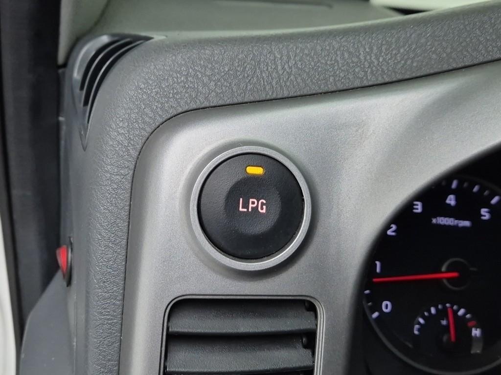 기아 봉고3 1톤 표준탑 LPG 14