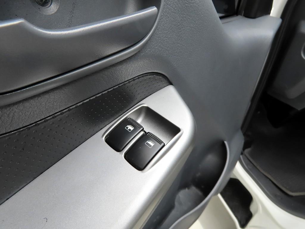 기아 봉고3 1톤 저상탑 LPG 11