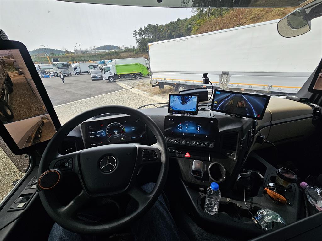 벤츠 아록스 윙바디 9.5톤 오토 3