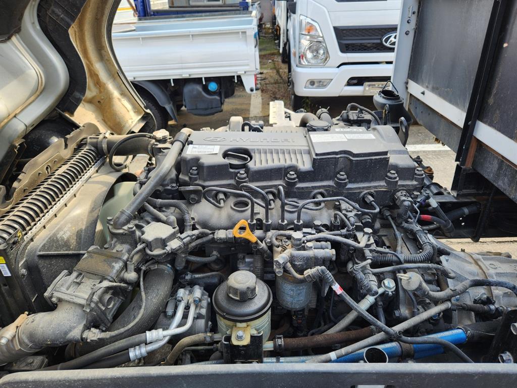 현대 올뉴마이티 2.5톤 카고 슈퍼캡 18