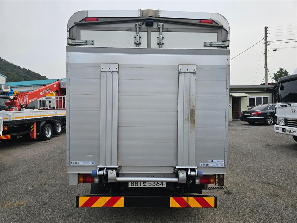 현대 올뉴마이티 2.5톤 윙바디 5