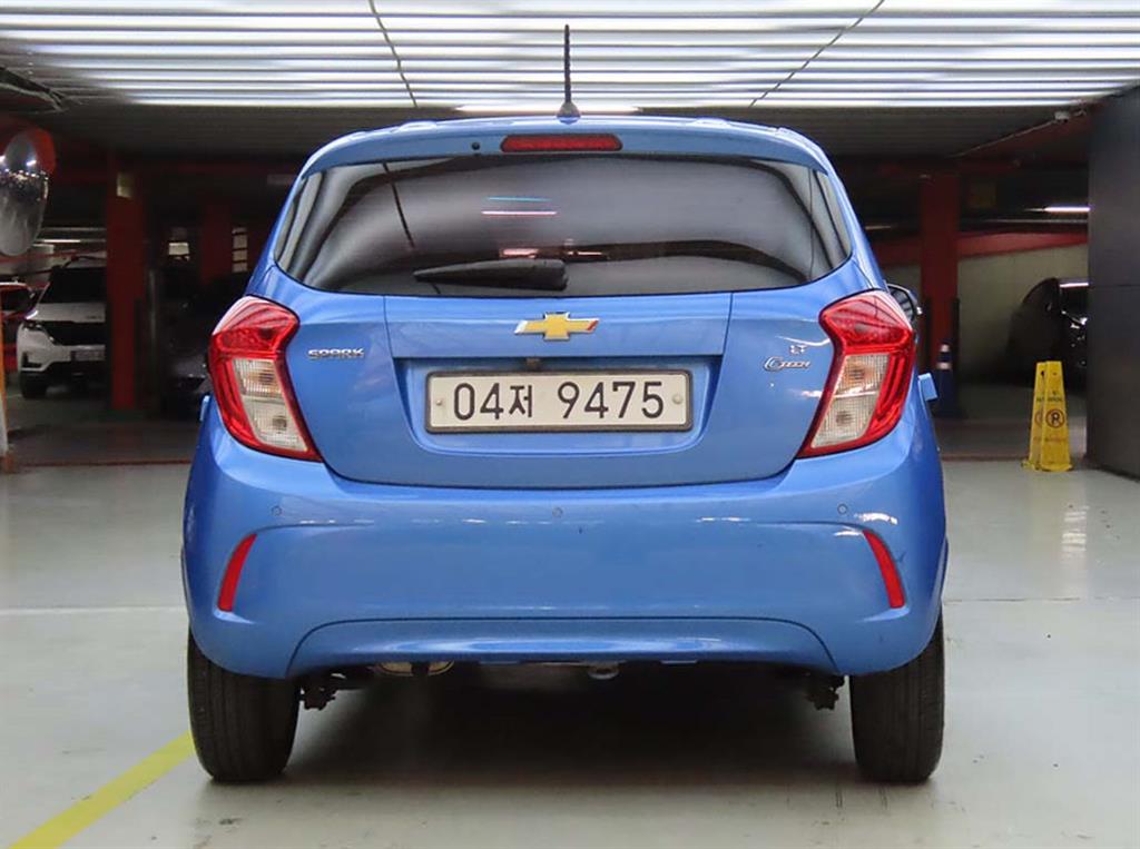 Chevrolet Spark LT 4