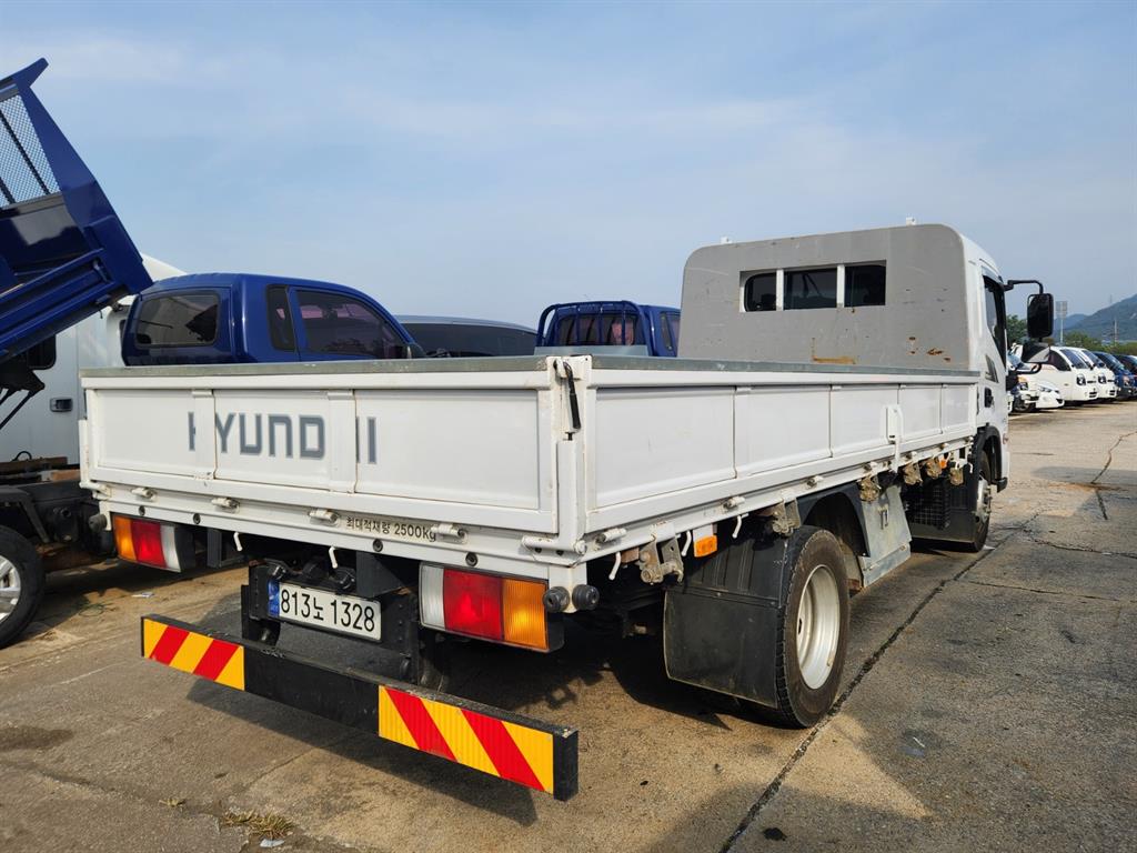 현대 올뉴마이티 2.5톤 카고 슈퍼캡 5